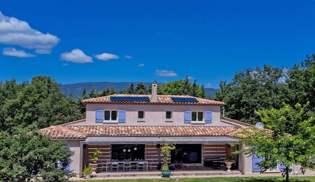 Modern Villa in Tourrettes with Swimming Pool