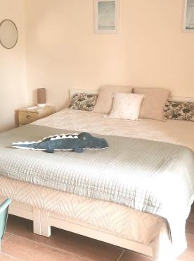 Nîmes les pins studio parking privé extérieur