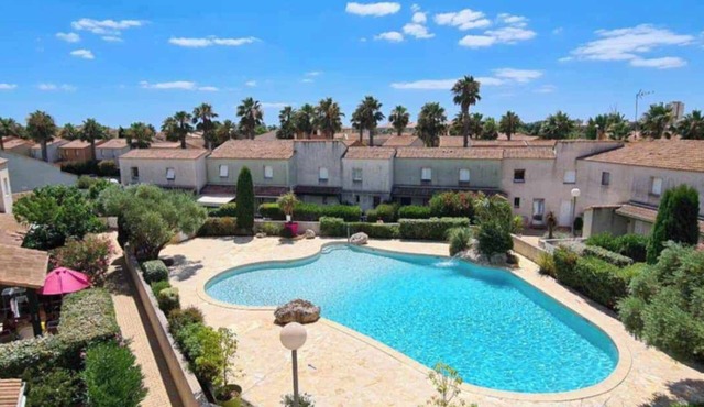 New - Air-conditioned vacation home - Swimming pool, near beach and shops
