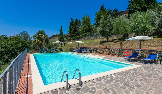 Nice apartment for 6 guests with pool, WIFI, TV, patio and panoramic view