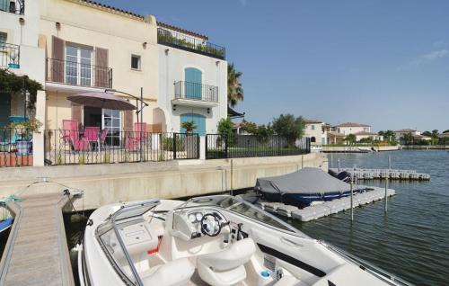 Nice Home In Aigues-Mortes With House Sea View