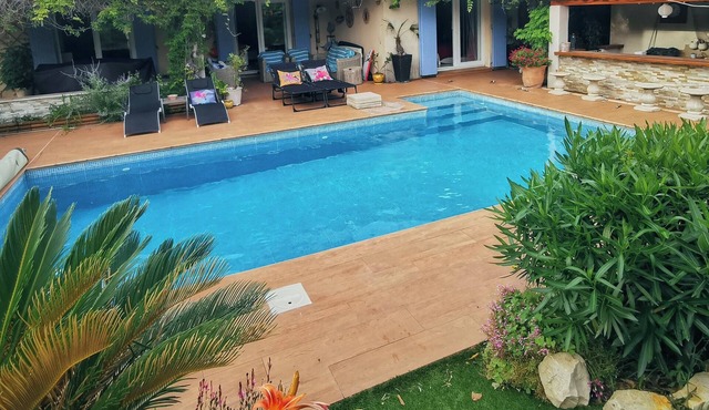 NOUVELLE Villa CLIMATISÉE 120 m2, Piscine- 8 Personnes 3 Belles Chambres