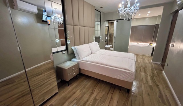 Oasis Suite with Jacuzzi