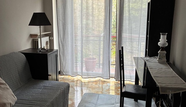 Panoramic apartment near train station and old port