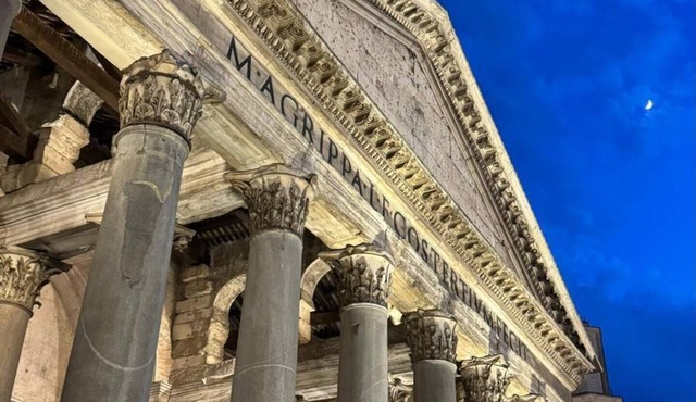 Pantheon Private Apartment