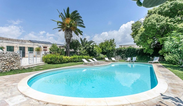 Pet friendly home in Rosolini SR