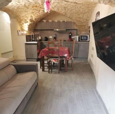 Petite maison de village charmante et authentique