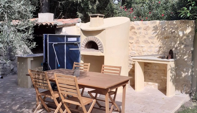 Pleasant 3-bedroom villa with pool in the heart of Provence!