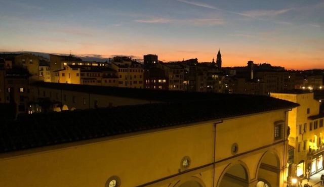 PONTE VECCHIO [1]: elegant suite with a spectacular view