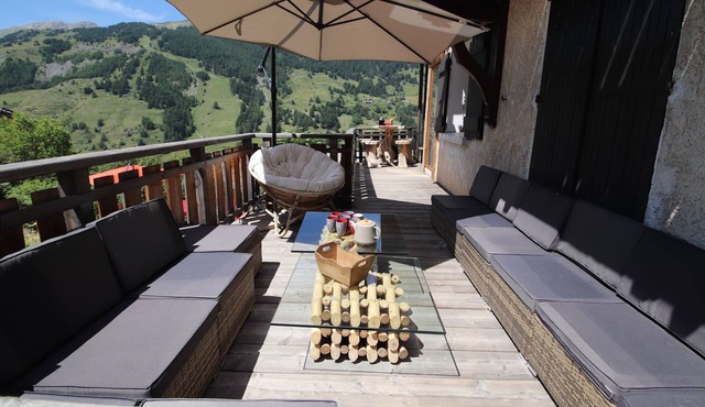 PRESTIGE CHALET 24 PERS SWIMMING POOL JACUZZI SAUNA HAMMAM