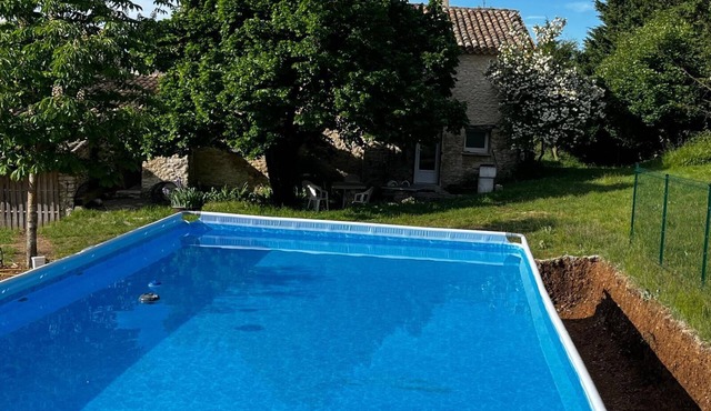 Quiet country house 90 m2 with swimming pool/jacuzzi/large garden/terrace