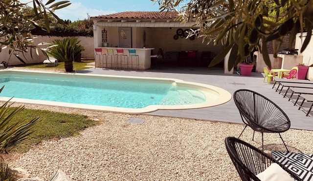 Quiet villa in charming Provence village