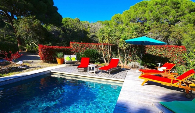 Ramatuelle L'Escalet Pool villa 6 rooms and seaview