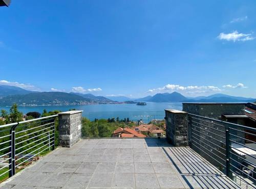 Refugio Azul Baveno, pool and private parking