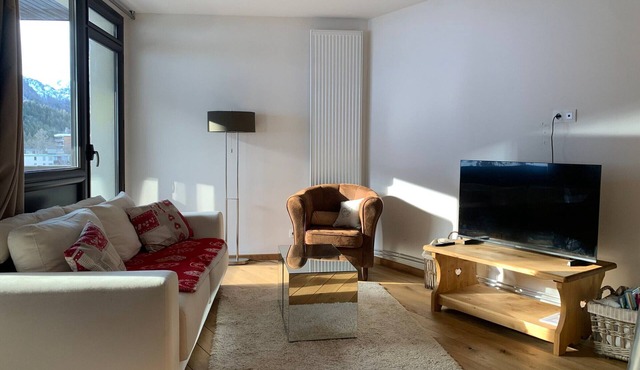 Renovated 4 pers apt, balcony, close to slopes, parking