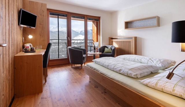 Room 'Ortlersuite Zi 4' with Mountain View, Shared Garden and Balcony