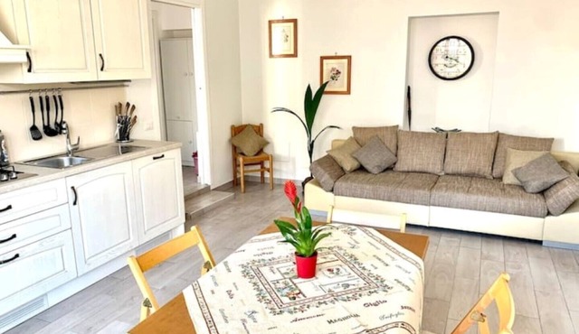 Roseto Beach Escape Entire Apartment - Steps From the Beach