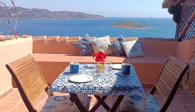 SAN TEODORO PUNTA EST DELIZIOSO MONOLOCALE VISTA MARE