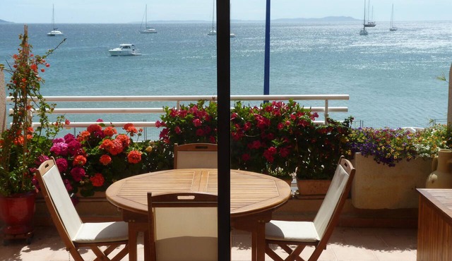 Seafront studio with a stuning view, Résience Bona vue mer panaramique