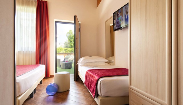 Simon Hotel