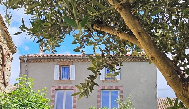 Sleeps 12 · kids' dorm · private pool · 15 min Carcassonne UNESCO · bed linen