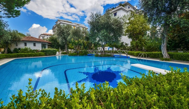 Sorrento Pool&Suites - Apollo