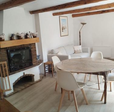 Spacieux duplex au coeur du village