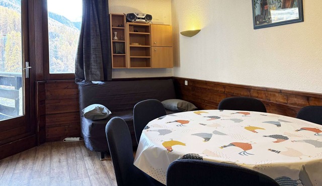Spacious studio 6 ppl, ski-in/ski-out, Free Wifi