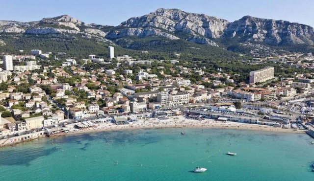 Spacious T3 close to the beach and calanques
