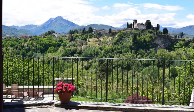 Spectacular View over Barga