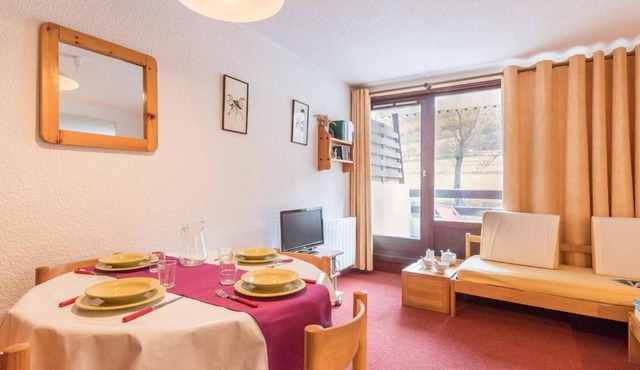Studio 4 pers. - Ski-in/Ski-out, Piscine, Parking, 50m des remontées mécaniques - FR-1-330F-163