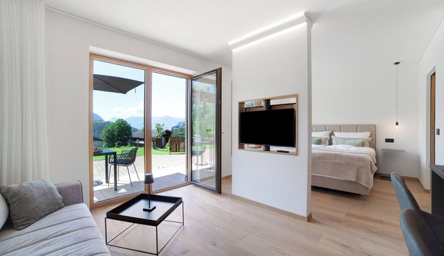 Studio Apartment 'Alivo Living Apartment Olivia' with Mountain View, Shared Terrace and Wi-Fi