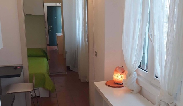 STUDIO APARTMENT NEAR BOCCONI/I. E.O