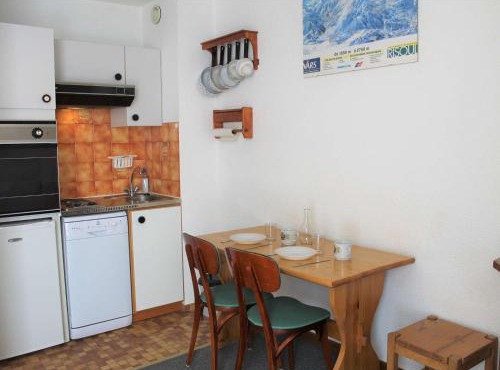 Studio avec Coin Montagne, 100m des Pistes et Commerces, 4 Couchages - Vars Les Claux - FR-1-330B-81