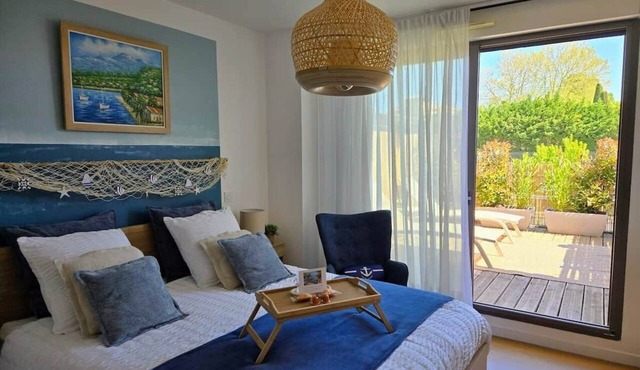 "Studio Bleu": Seaside Vibe
