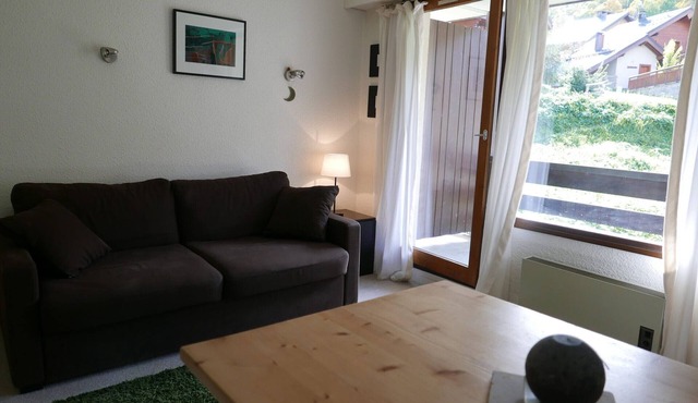 Studio cabin for 4 with balcony and closed garage