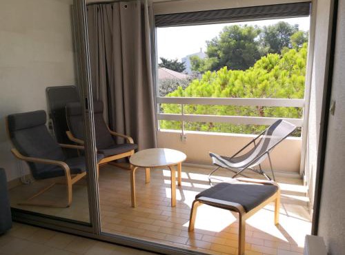 Studio calme à Giens , 2 pas du port et des plages