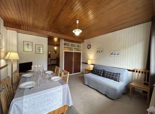 Studio confortable pour 4 à Montgenèvre avec casier à skis, proche commodités. - FR-1-330D-96