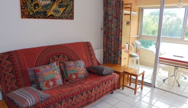 Studio for 4 pers. with parking near beach