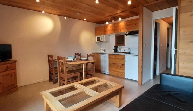 Studio rénové avec balcon sud et parking, 4 personnes, Montgenèvre - FR-1-330D-66