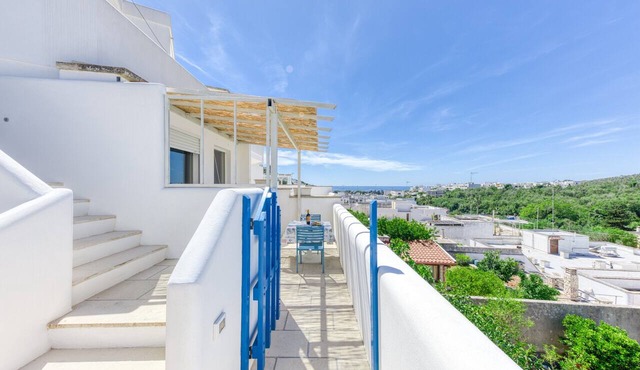 Studio with Sea-View Balcony in Castro di Lecce