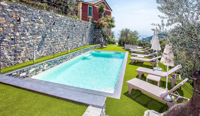 Stunning home in Recco