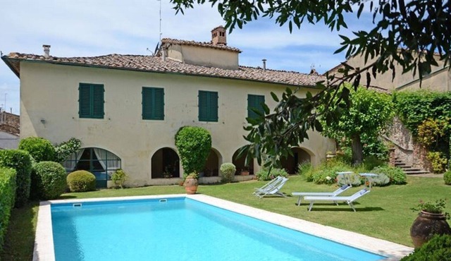 Stunning private villa with WIFI, private pool, TV, terrace, panoramic view and parking