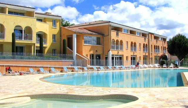 Suite Confortable | Accès 3 Piscines!