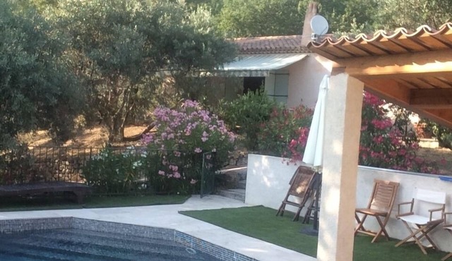 "SUPERB EXPERIENCE" MODERN VILLA, HUGE GARDEN, CLOSE TO VILLAGE