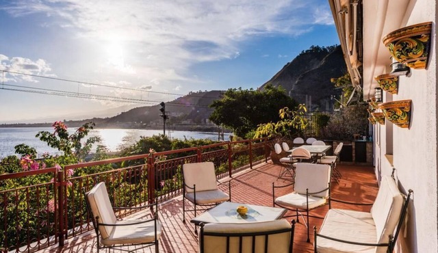TámuTaormina | Luxury Sea & Etna Views Duplex