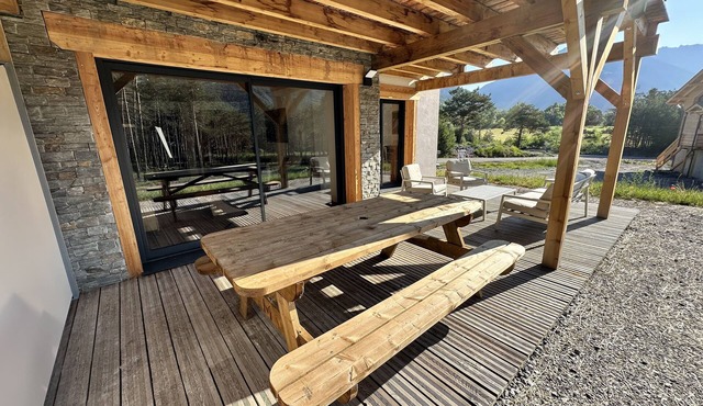 T3 52m2 on the garden level of a new chalet in Faucon de Barcelonnette