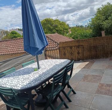 T3 terrasse calme Nîmes proche centre