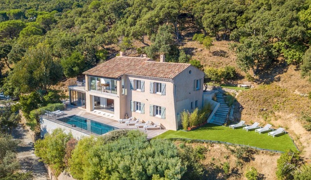 The 6 seas villa
