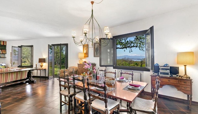 Three Lakes Villa Varese - Garden and Parking - Happy Rentals